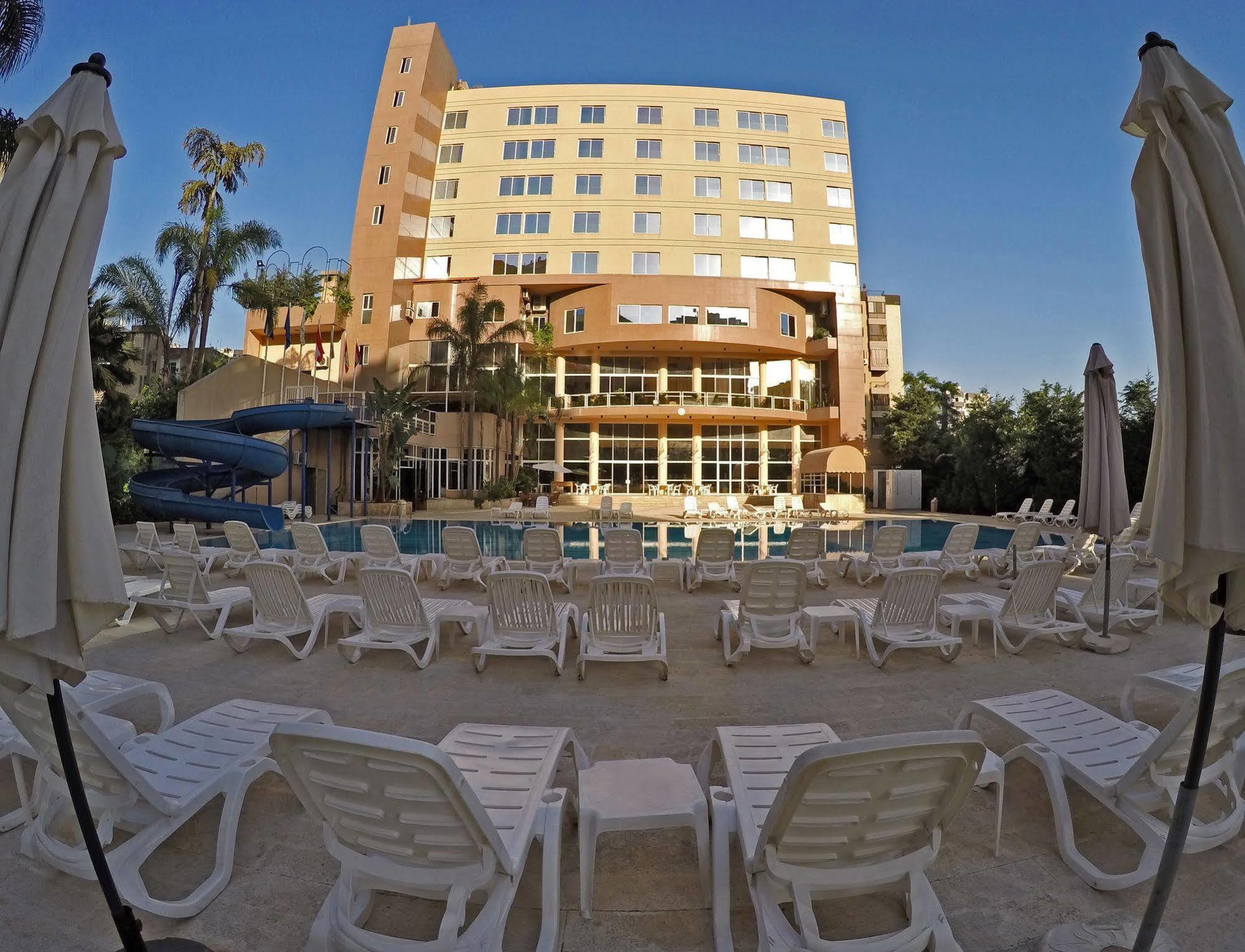 Cosmopolitan Hotel Beirut Exterior photo